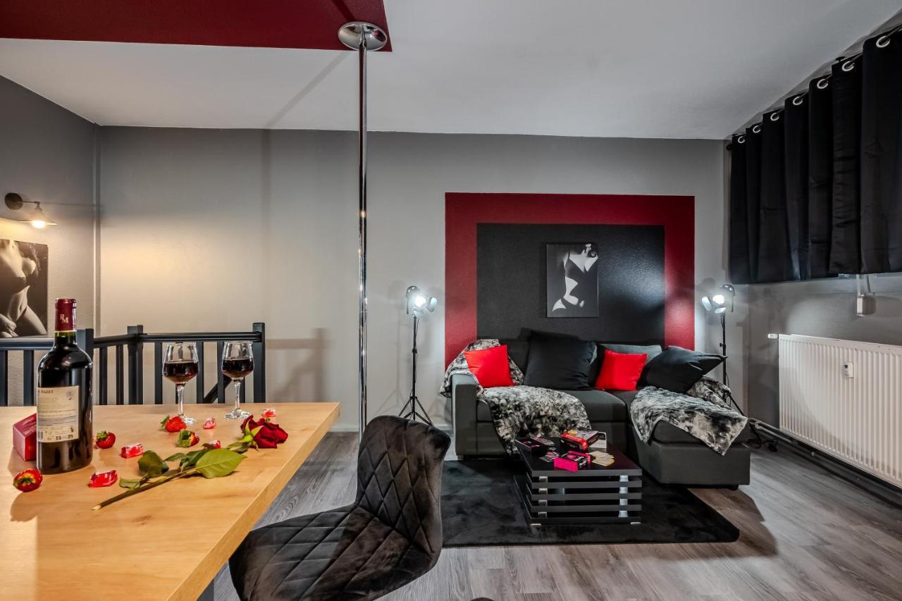 Cocon Sensuel - 50 Nuances - Les Cocons De Nath Apartment Montbéliard Exterior photo