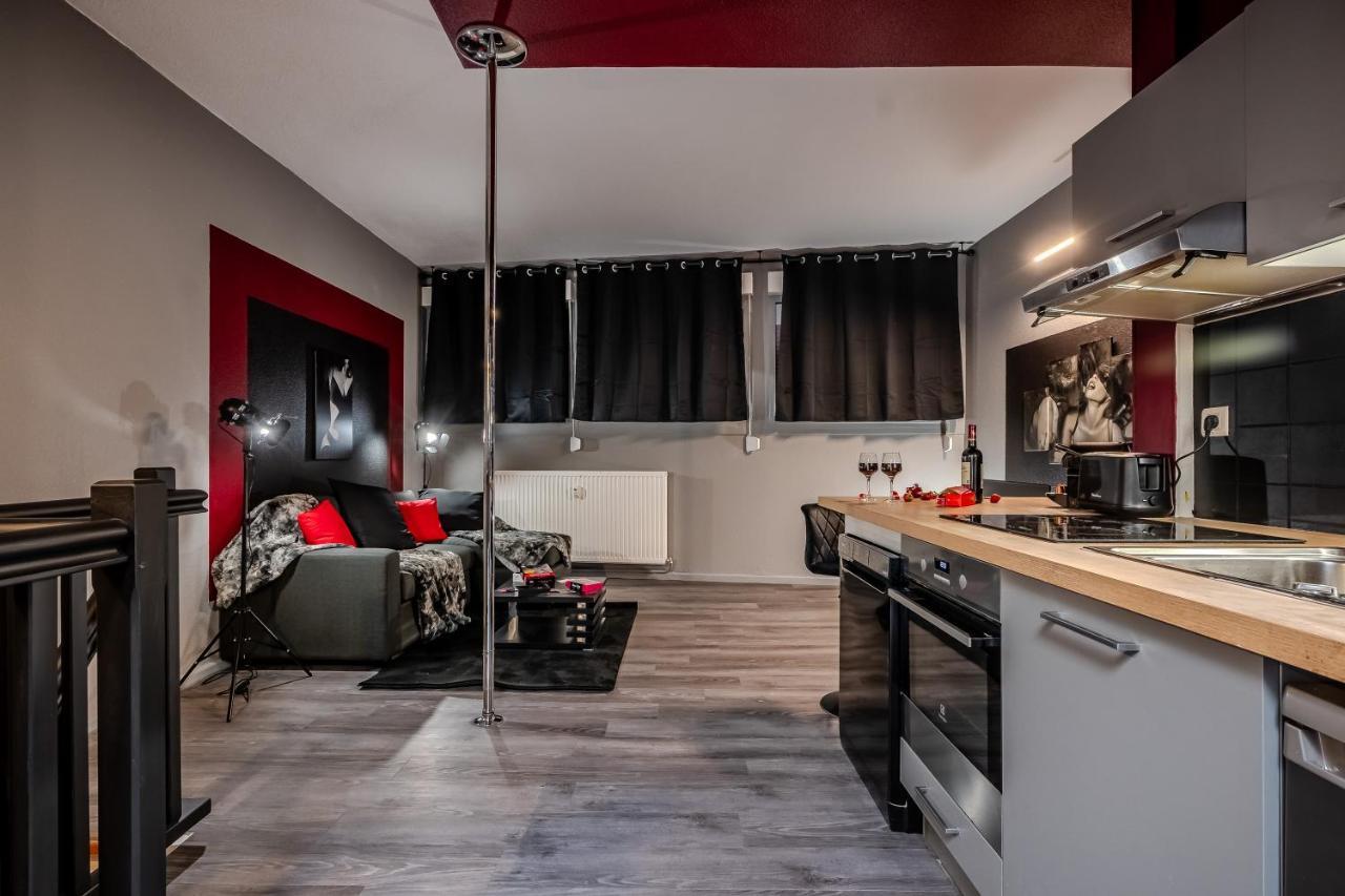 Cocon Sensuel - 50 Nuances - Les Cocons De Nath Apartment Montbéliard Exterior photo