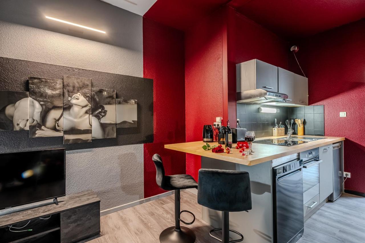 Cocon Sensuel - 50 Nuances - Les Cocons De Nath Apartment Montbéliard Exterior photo