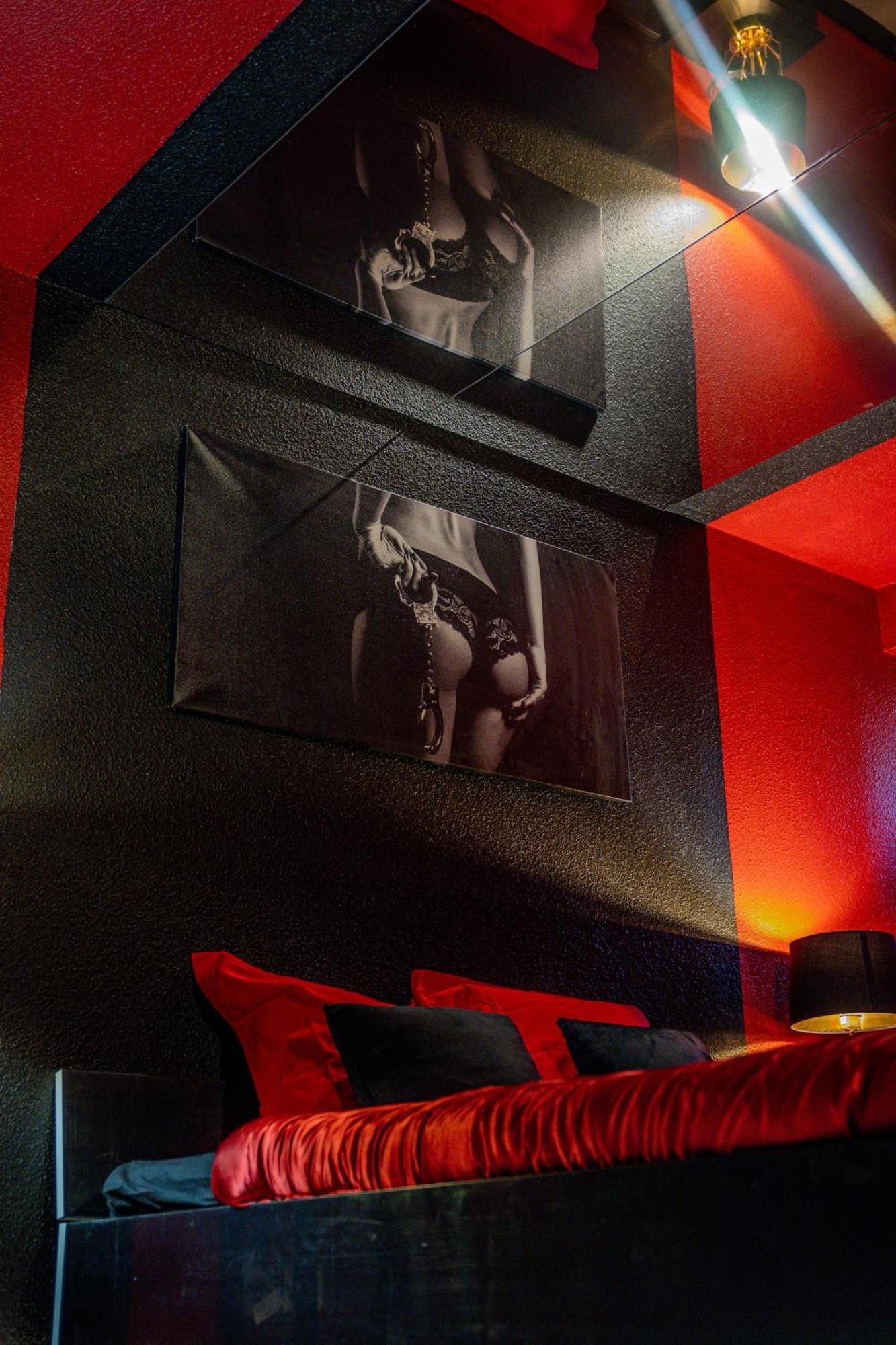 Cocon Sensuel - 50 Nuances - Les Cocons De Nath Apartment Montbéliard Exterior photo